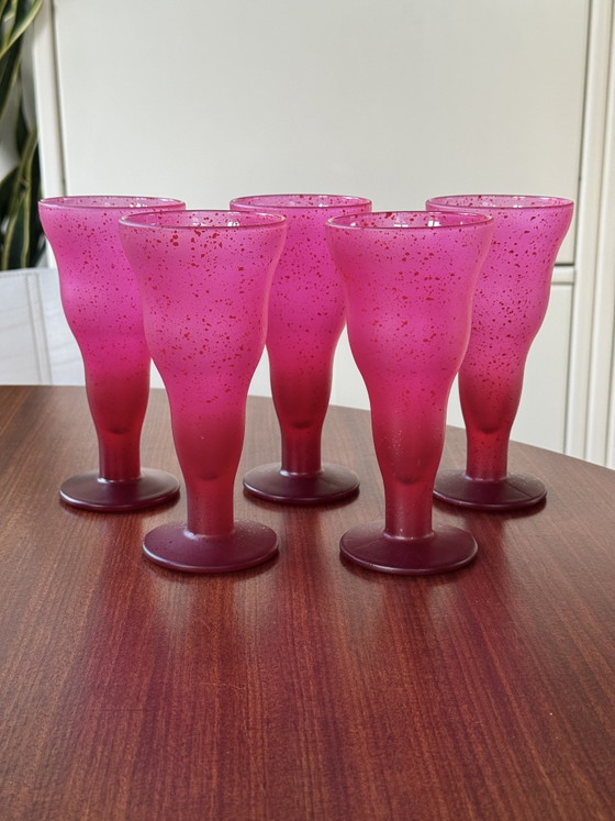Lot de 5 coupes à glace vintage Montana en verre rose et rouge années 90 – Accessoires de table, Glass (photo 2 of 9)