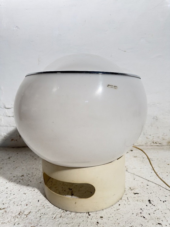 Lampada da tavolo Mid-Century Modern di Harvey Guzzini, Italia, 1970 – Lampade da tavolo, Plastic, Chrome (photo 7 of 8)