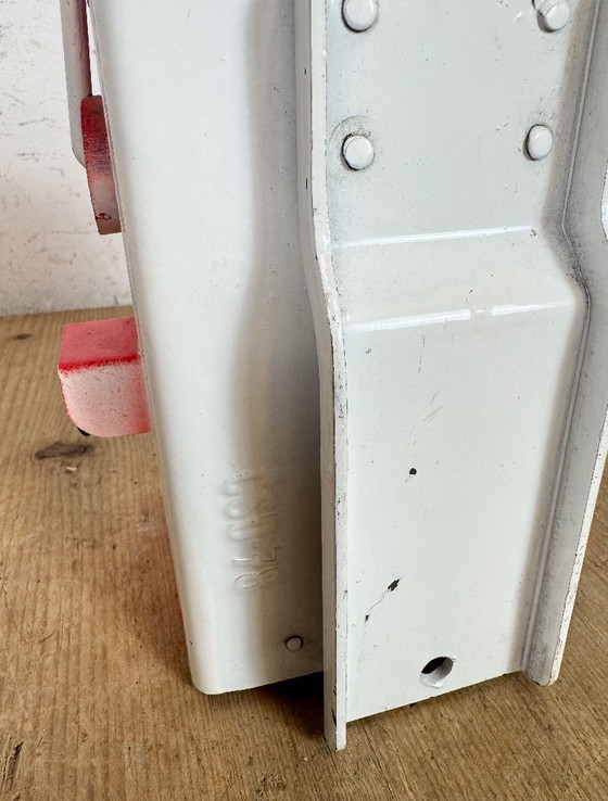 Image 1 of Lanterna ferroviaria rossa industriale d'epoca, anni '80