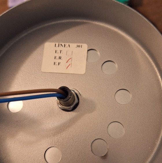 Modernist Disc Pendant Lamp – Linea, Metal, Plexiglass (photo 12 of 12)