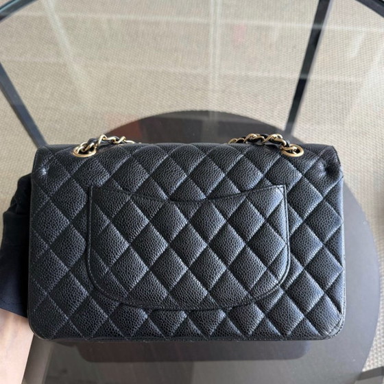 Image 1 of Chanel Classic Flap Medium - Caviar 25CM Gewatteerd generfd kalfsleer Zwart Goudkleurige hardware Serie 13