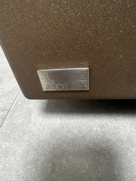 Image 1 of Mesa baja Leolux Trovo