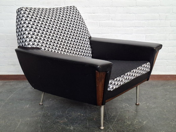 Top Form armchair from the 1960s reupholstered – Metal, Textile (photo 8 of 12)