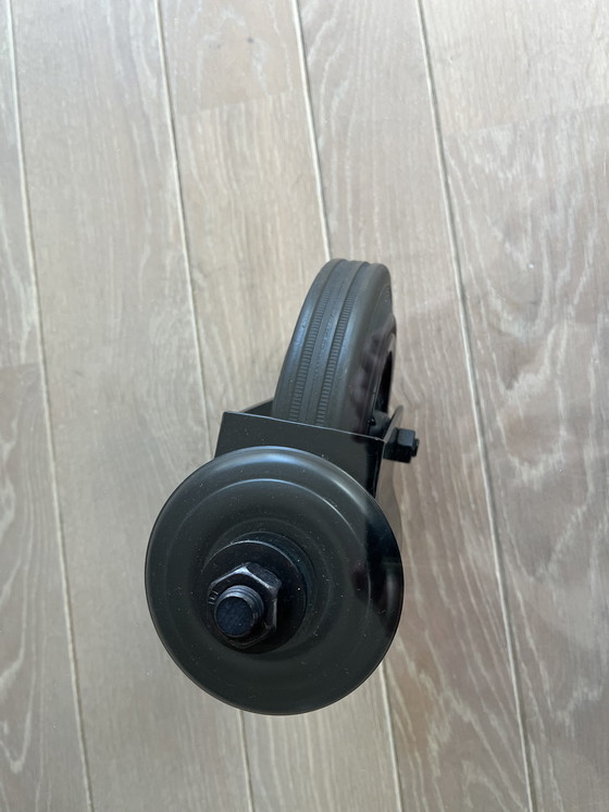 Image 1 of Fontana Arte glazen salontafel op wielen