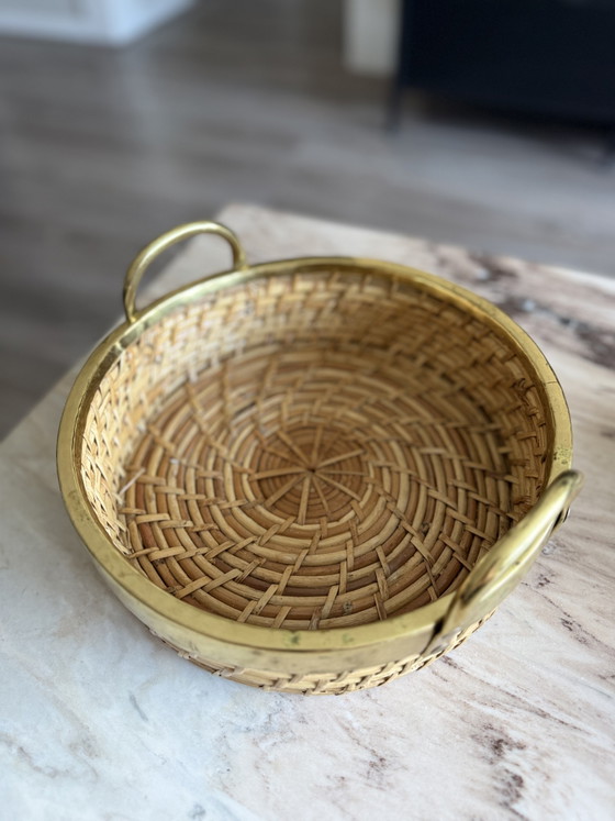 Image 1 of Schale aus Rattan und Messing im Stil von Gabriella Crespi, Italien 1960-1970 (26,5 cm)