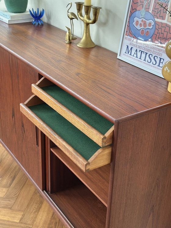 Mobile pensile vintage in legno di teak danese, anni '50/'60/'70 – Credenze alte, Wood (photo 9 of 15)