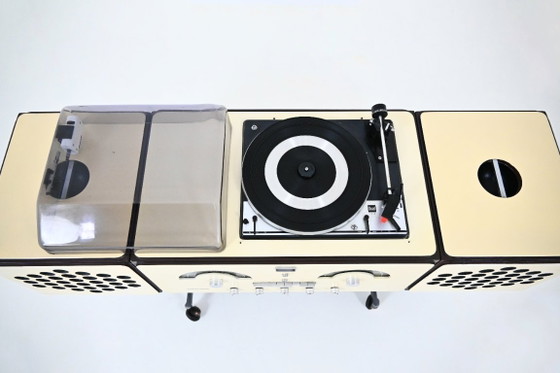 Radio estéreo RR-126 de Pier Giacomo y Achille Castiglioni para Brionvega, década de 1960. (photo 8 of 13)