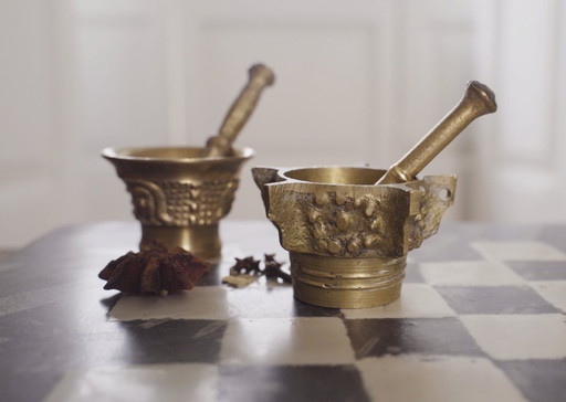 Brass Mortar Pestle Set 2 Vintage Small Spice Grinder Kitchen Decor Apothecary Collectible Metal