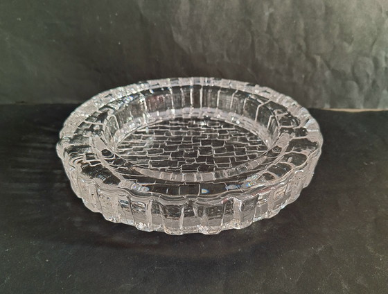 Image 1 of Pukeberg Glasbruk Sweden zware design ice glass schaal. Jaren 1960-1970. 