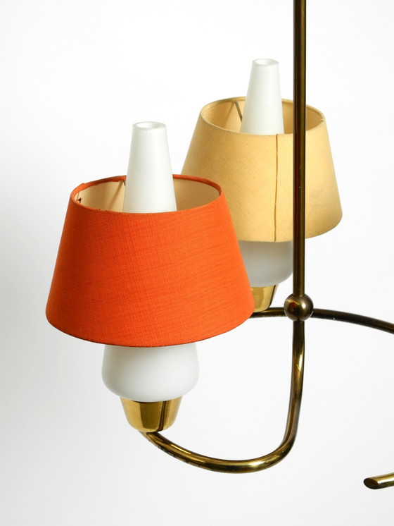 Image 1 of Sehr seltene Mid Century Deckenlampe aus Messing mit Glas- und Stoffschirmen