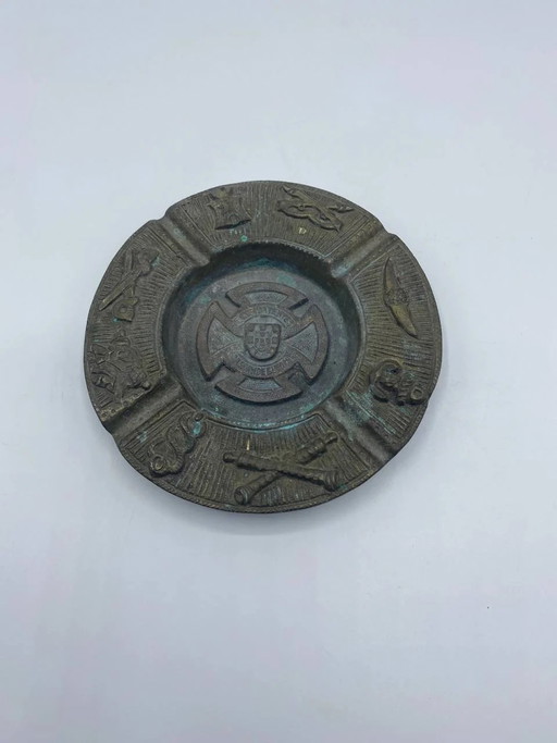 Bronzen souvenir-asbak – Portugees heraldisch ontwerp, Kruis van de Orde van Christus – 20e eeuw – decoratieve objecten