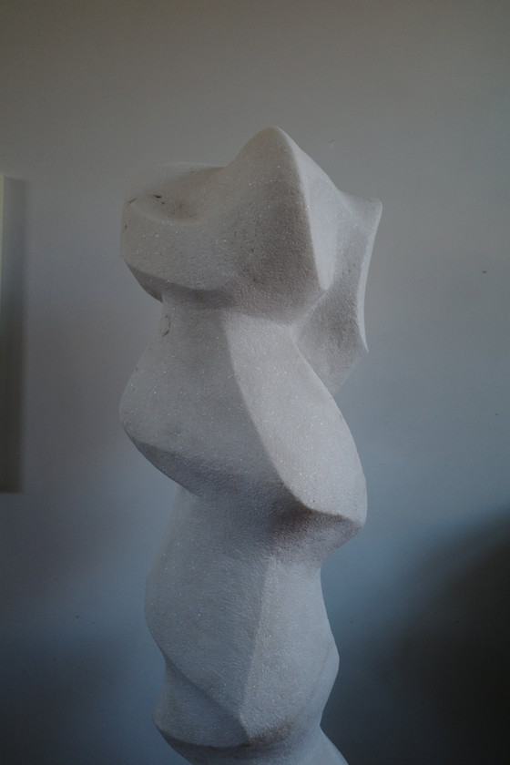 Image 1 of Stehende Granit-Stein-Skulptur
