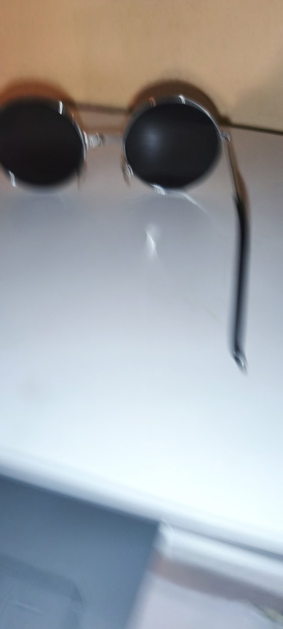 Lunettes style Jon Lennon des années 70 et 80 – Cadeaux, Glass, Metal (photo 9 of 9)