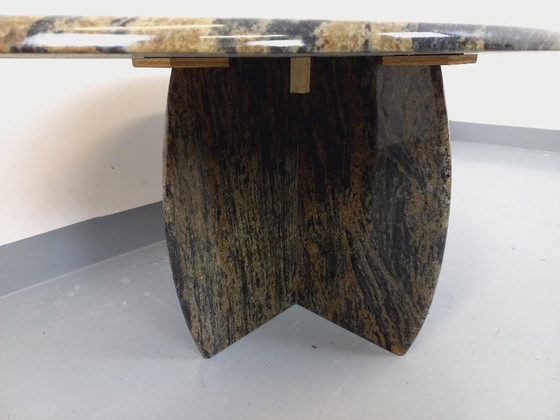 Image 1 of Vintage ovale marmeren salontafel uit de jaren 70