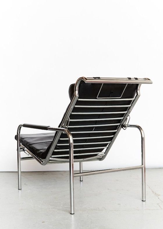 Image 1 of Chaise longue e pouf "Genni" di Gabriele Mucchi per Zanotta