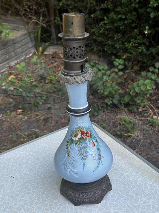 Grand Pied de Lampe à Pétrole Électrifié - Opaline Bleue et Laiton - Vers 1900