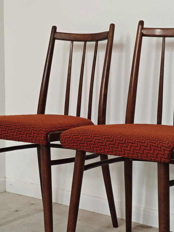 Juego de 4 sillas de comedor TON Bystrice Antonin Suman tela naranja – Thonet, Wood, Mid Century Modern (photo 11 of 16)