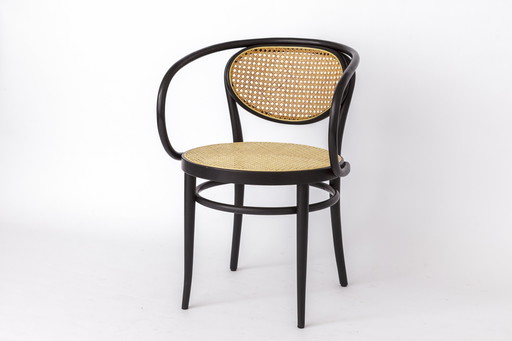 1 van 2 Unieke Thonet Fauteuil, Model 210 R - Zwart Gelakt Beuken met Vernieuwd Weens Weefsel