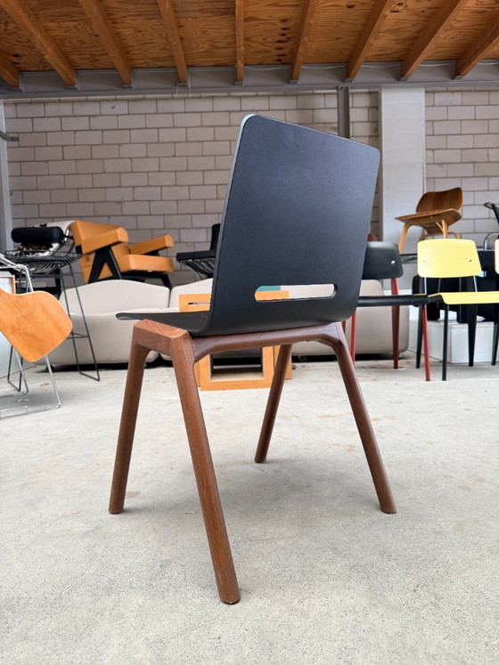 Image 1 of Hussl Forum 2 Stuhl (Mehrere auf Lager)