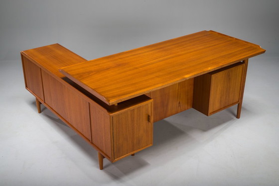 Image 1 of  Chefschreibtisch Modell 209 aus Teakholz von Arne Vodder für Sibast, 1955