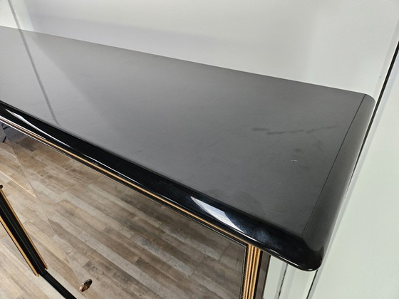 Credenza Pierre Cardin in legno laccato con vano illuminato, 1970 – Credenze con vetrina, Wood (photo 6 of 29)