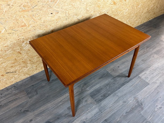 Image 1 of Table de salle à manger en teck des années 1960/70, design danois moderne, Danemark