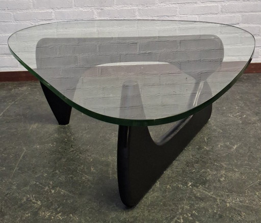 Noguchi coffee table reproduction