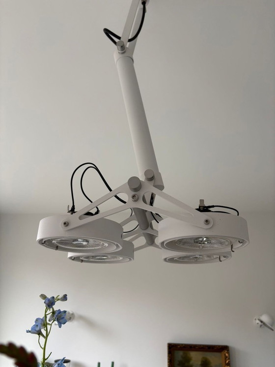 Image 1 of Modular Nomad 4 1-10V LED white