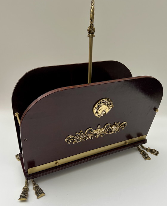 Image 1 of Portariviste decorativo in stile Impero – legno e ottone, piedini girevoli con nappe