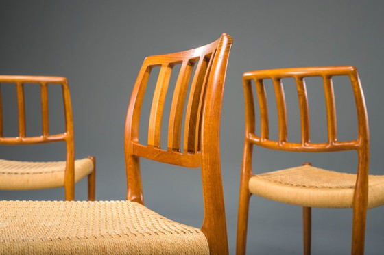 Image 1 of  Model 83 Esszimmerstühle aus Teakholz von Niels Otto Møller für J.L. Møllers, 1960er Jahre, 6-teilig