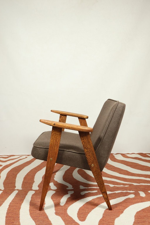 Fauteuil vintage en laine naturelle et bois de chêne design by Chierowski