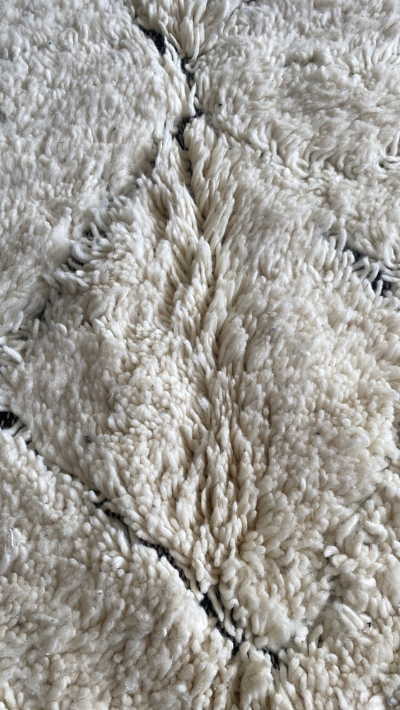 Image 1 of Handgeknüpfter Beni-Ourain-Teppich – 100 % Wolle aus dem Atlasgebirge – 280 x 150 cm