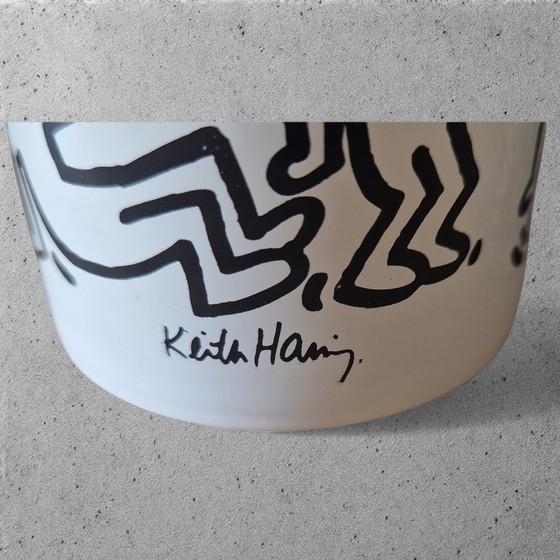 Image 1 of Dos jarrones firmados por Keith Haring - Cristal opalino - Estilo Pop Art