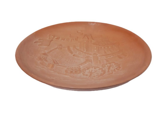 Image 1 of Piatto decorativo in terracotta d'epoca