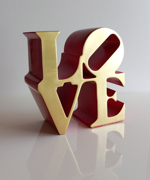Robert Indiana – Sculptuur Love - Rood en Goud