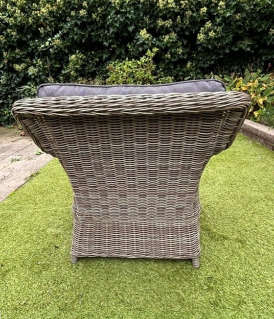 Beautiful wicker lounge set – Plastic (photo 7 of 13)