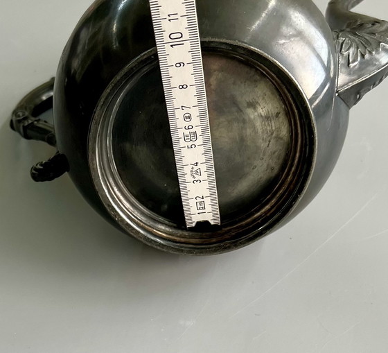 Image 1 of Antiguo juego de peltre con cuenco y jarra, finamente grabado, alrededor del siglo XIX.