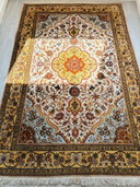 Handgeknüpfter persischer Teppich aus Tabriz