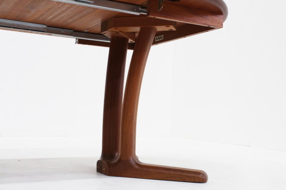 Image 1 of Vintage Dyrlund Deense ronde uitschuifbare eettafel massief teak 