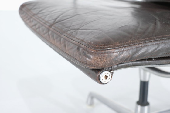 Image 1 of Softpad EA208 van Charles en Ray Eames voor Le mobilier International - jaren 60