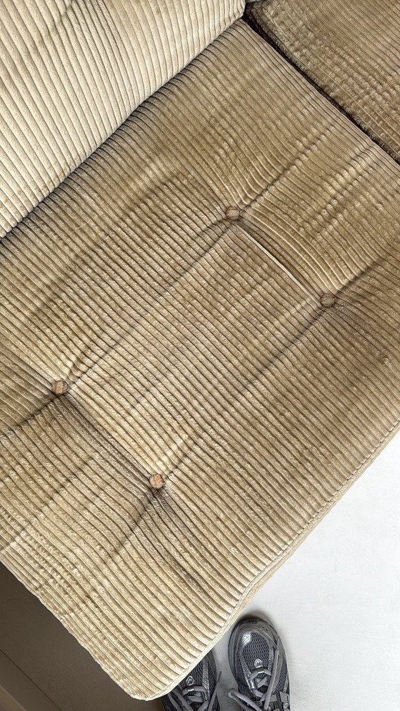 Image 1 of Trois éléments d'assise vintage en tissu velours côtelé