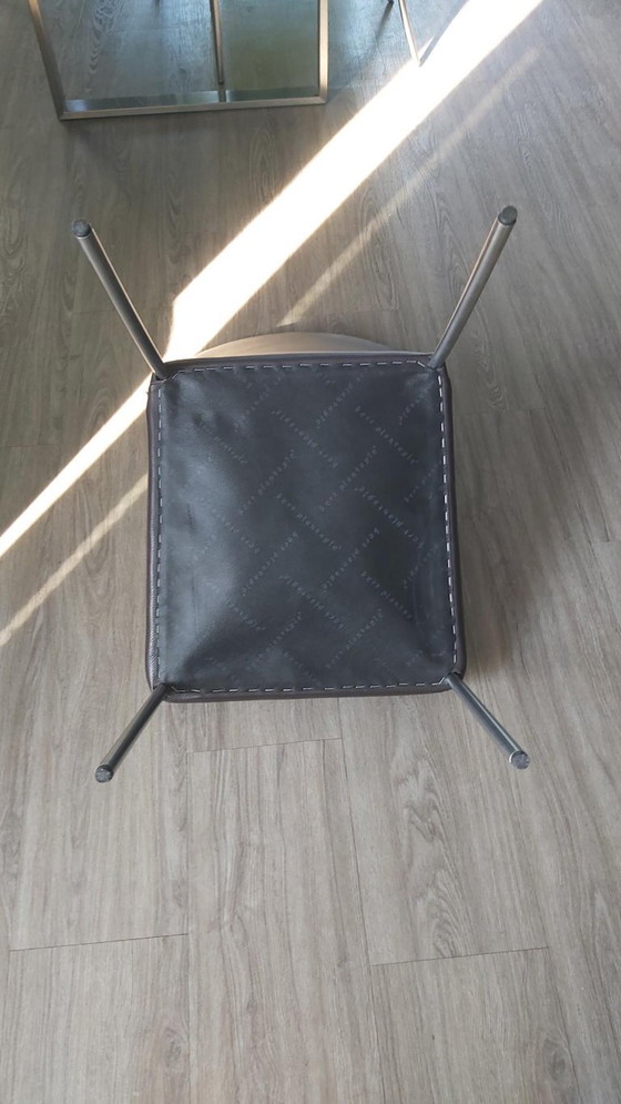 Designer dining chairs in Duoleer leather by Bert Plantagie in very good condition – Metal (photo 4 of 6)