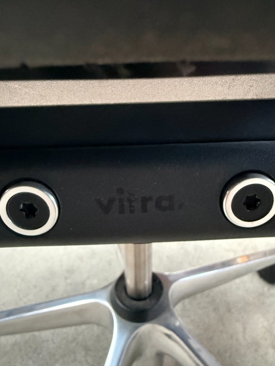 Image 1 of Sedia da ufficio Vitra ID Trim in pelle nera