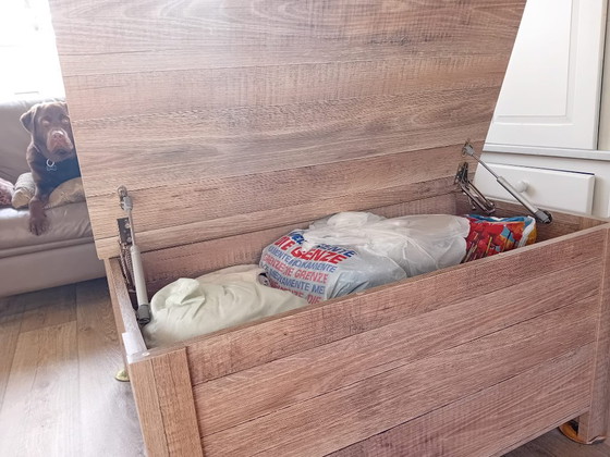 Image 1 of Table basse avec beaucoup d'espace de rangement