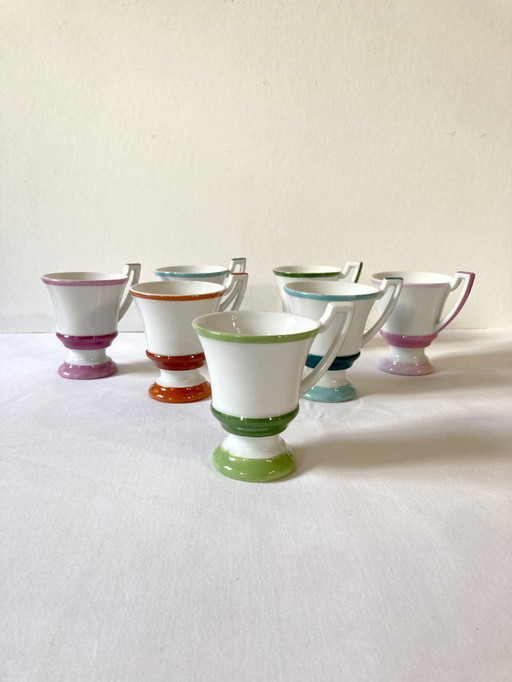 7 Steingut-Kaffeetassen vom Typ Brûlot