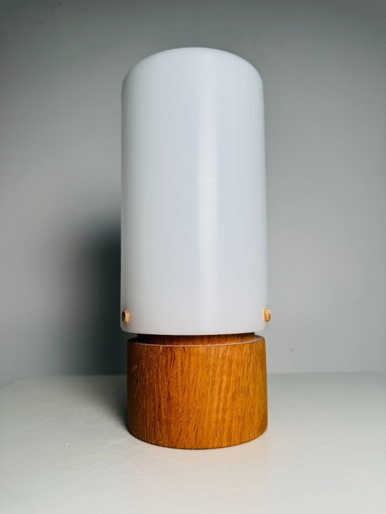 Image 1 of Lampe de table cylindrique par Uno & Östen Kristiansson pour Luxus, Suède, 1960s