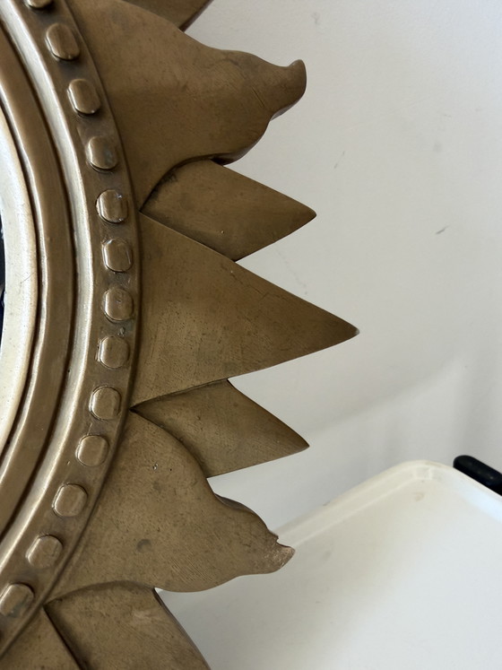 Image 1 of Zonnespiegel goudkleurig 