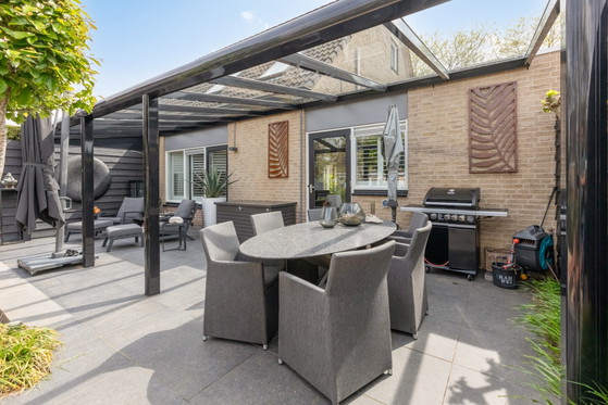 Image 1 of Granite table for indoors and outdoors