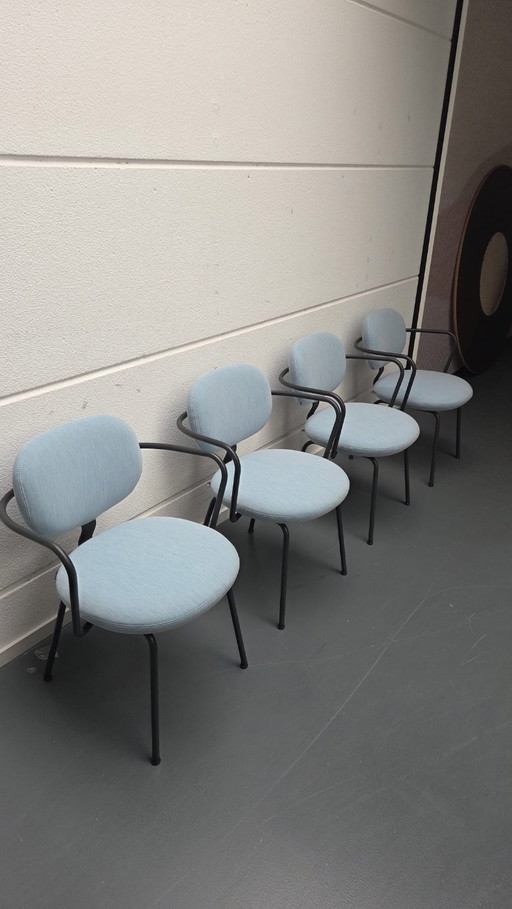 4x Artifort Vega chair by Jasper Morrison (with arms)