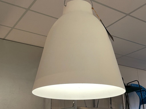 Fritz Hansen Caravaggio P3